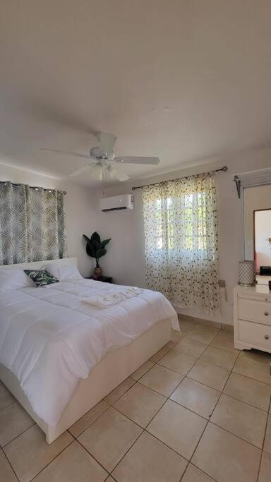 Playa Y Campo Getaway Apartment Исабела Екстериор снимка